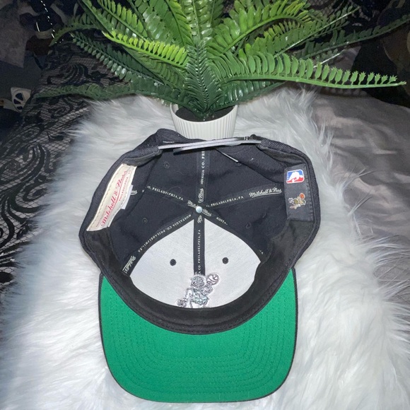 Celtics hat like new - Picture 4 of 7